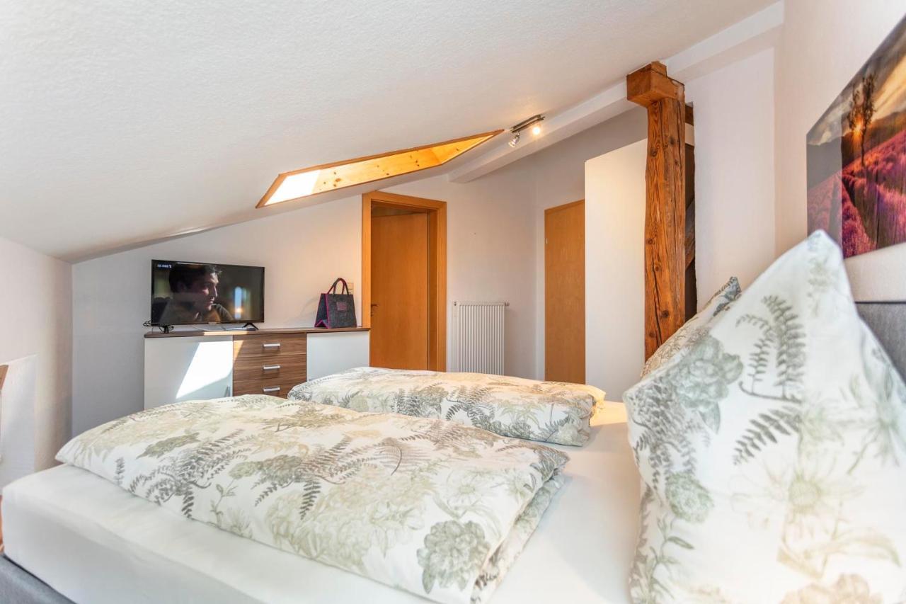 Familienbauernhof - Leogang Apartments Weissbacher Buitenkant foto