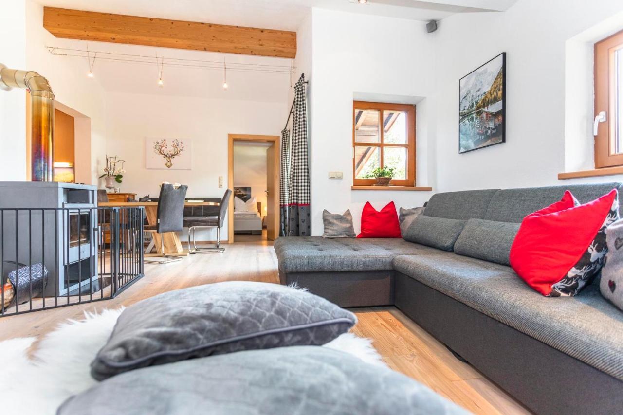 Familienbauernhof - Leogang Apartments Weissbacher Buitenkant foto